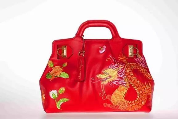 皮革刺繡會(huì)帶來(lái)怎么的效果？