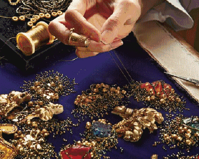 花會(huì)枯萎，用刺繡來表達(dá)你的愛吧